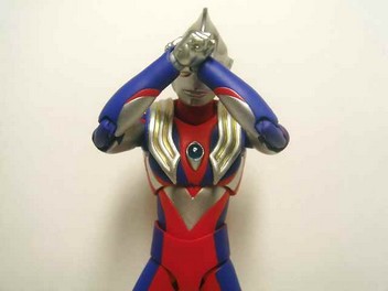 ULTRA-ACT ウルトラマンティガ