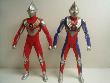 �}���`�^�C�v�Ɣ�r