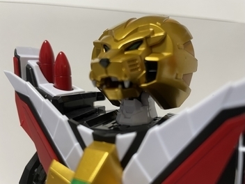 顔の変形