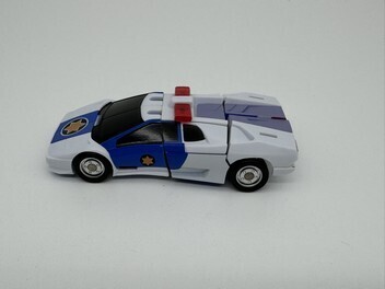 パトカー形態横