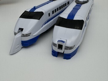 アースライナーの変形