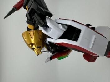 トマホークで切りかかるガ・オーン