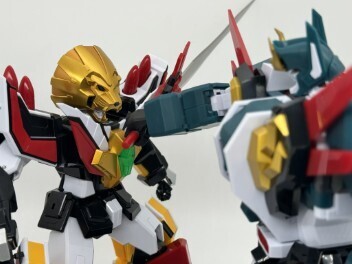 ガ・オーンを圧倒するセブンチェンジャー