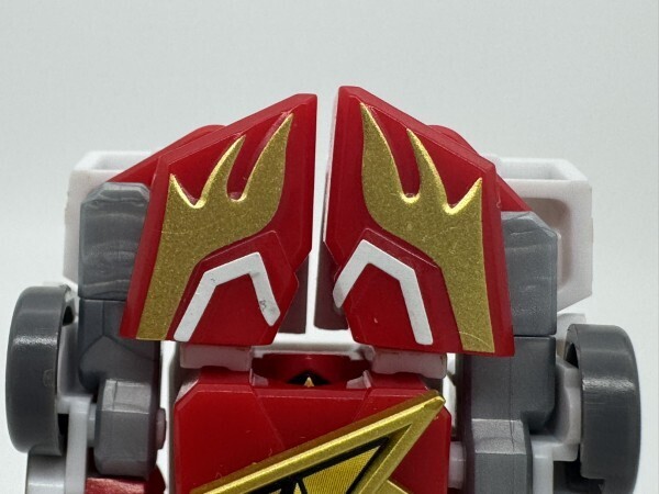 肩が展開し頭部が出る図