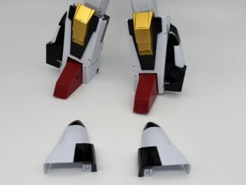 機首の装甲の取り外し