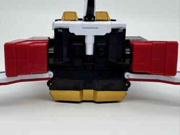 シャトル後方